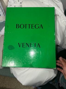 Bottega Veneta leather boots,   boots are new, box no in a great condition